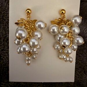 Avon Gold and White Pearl Drop Earrings